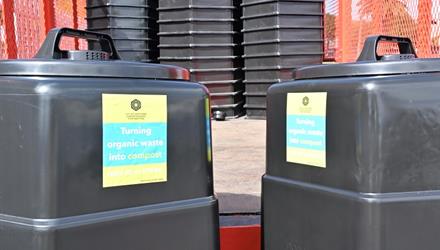 Stop food waste with home composting 