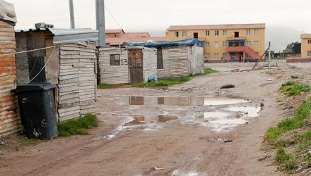 City issues more than 10 000 flood kits, even more storms expected