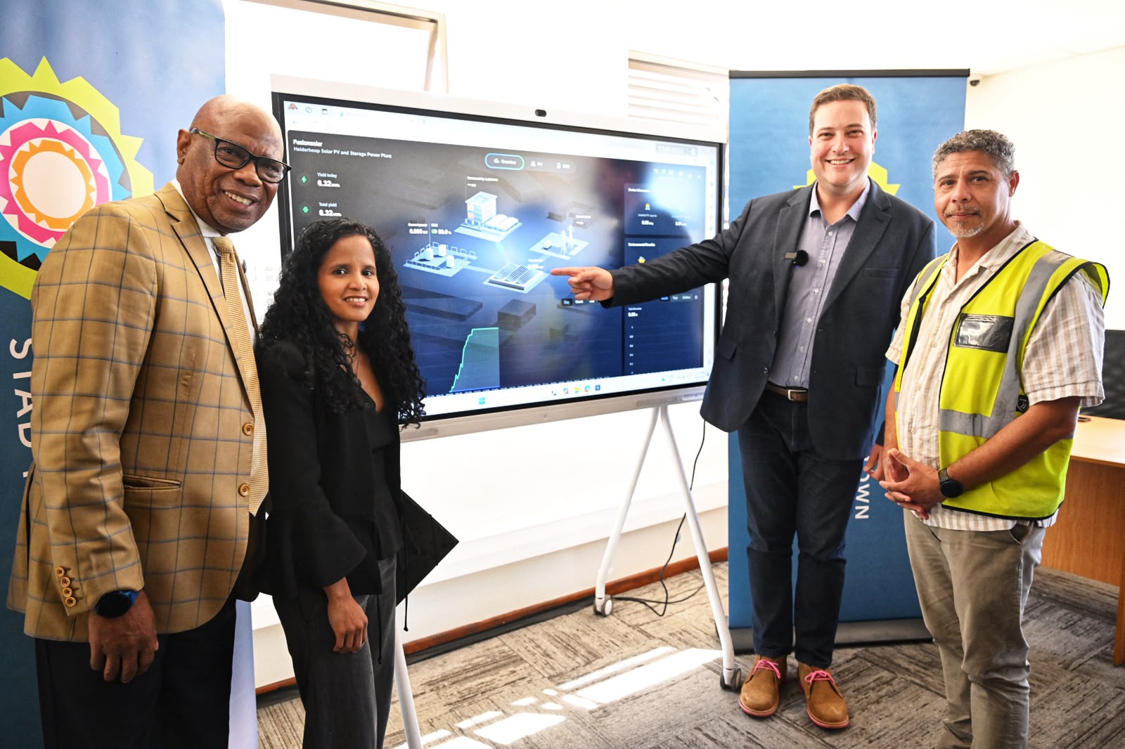 City Manager Lungelo Mbandazayo, Alderman Limberg, Mayor Hill-Lewis and Energy official Marlyn Hendricks.jpeg