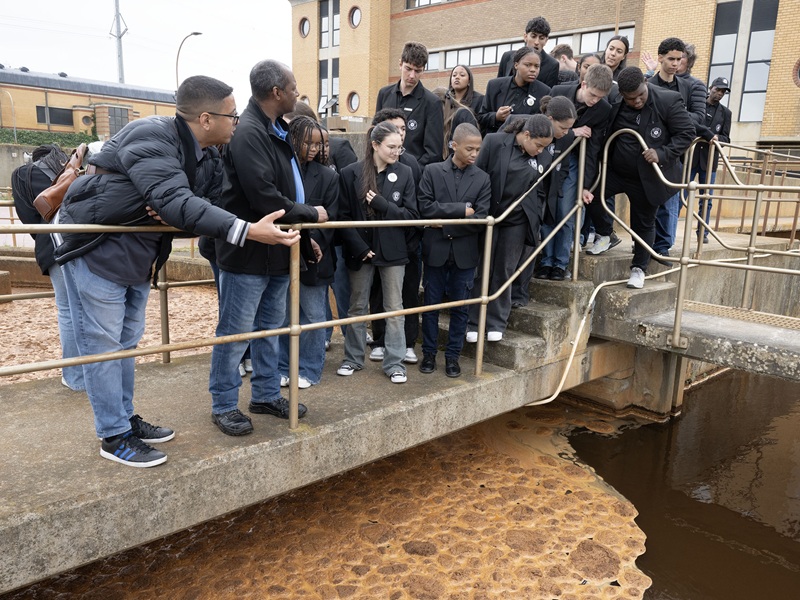 Junior-City-Council-explores-Cape-Town-s-plans-for-a-mo.jpg
