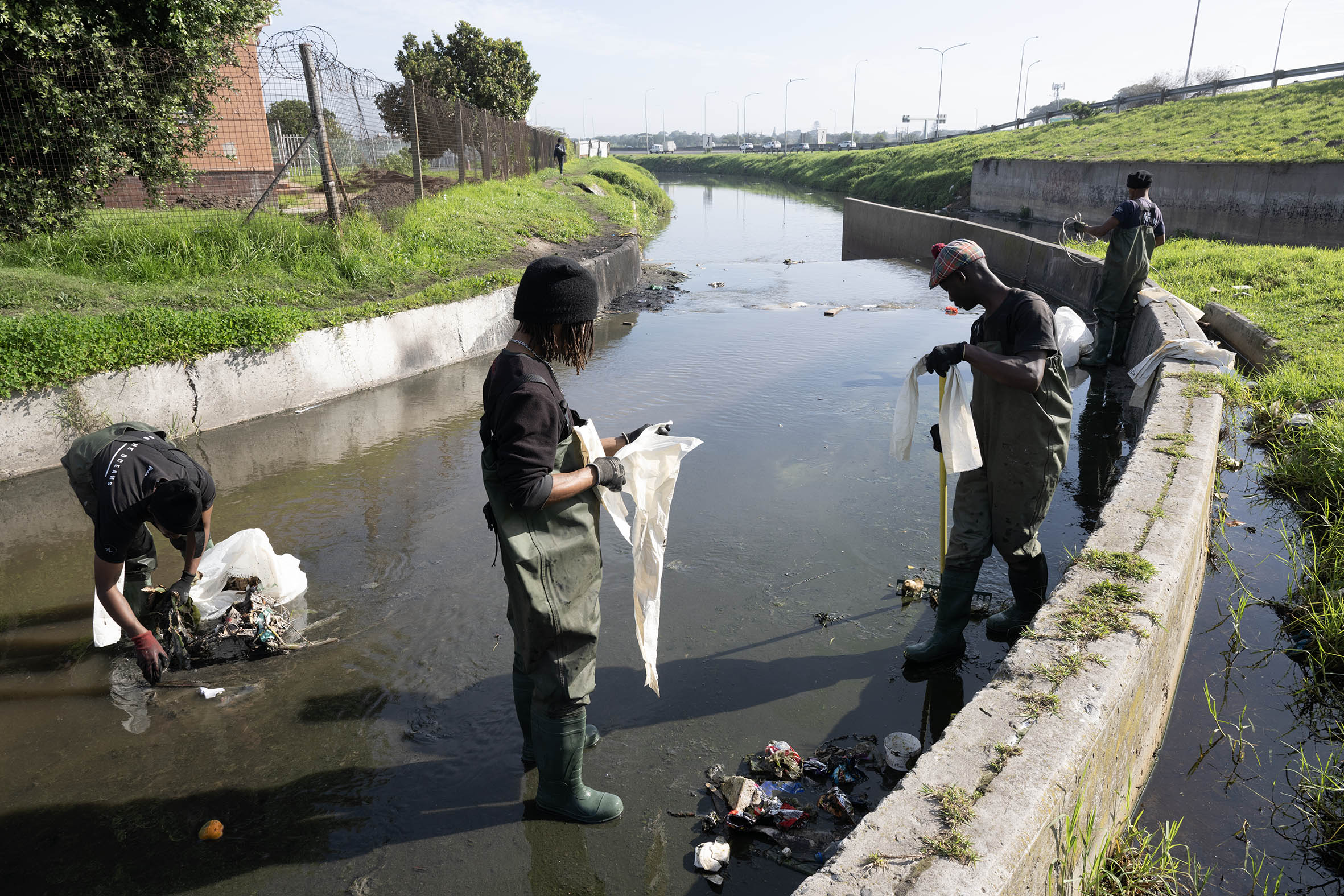 City partnership prevents 94 tonnes of river pollution from reaching the ocean 2.jpg